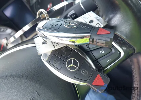 2015 Mercedes-Benz C 300 4Matic/Luxury 4Matic/Sport 4Matic из США, поврежденный, VIN 55SWF4KB6FU027372